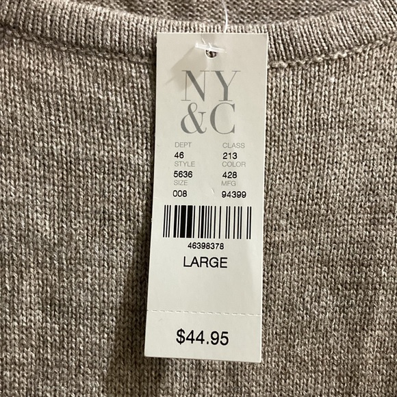 New with tags! NY&C Sweater - Picture 5 of 5